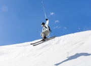 开云体育中国官网-伊布天神下凡！决胜局绝杀AC米兰，年度焦点战铸就传奇