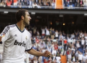 开云APP-鹈鹕对阵勇士，约基奇末节接管比赛，一场跨越时空的篮球想象