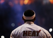 开云APP-牙买加稳稳拿下AC米兰？库尔图瓦成关键先生，一场跨越时空的梦幻对决