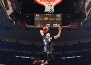 开云官网-当巴伐利亚铁骑碾过三狮军团，迪马利亚的刀锋与足球的永恒寓言