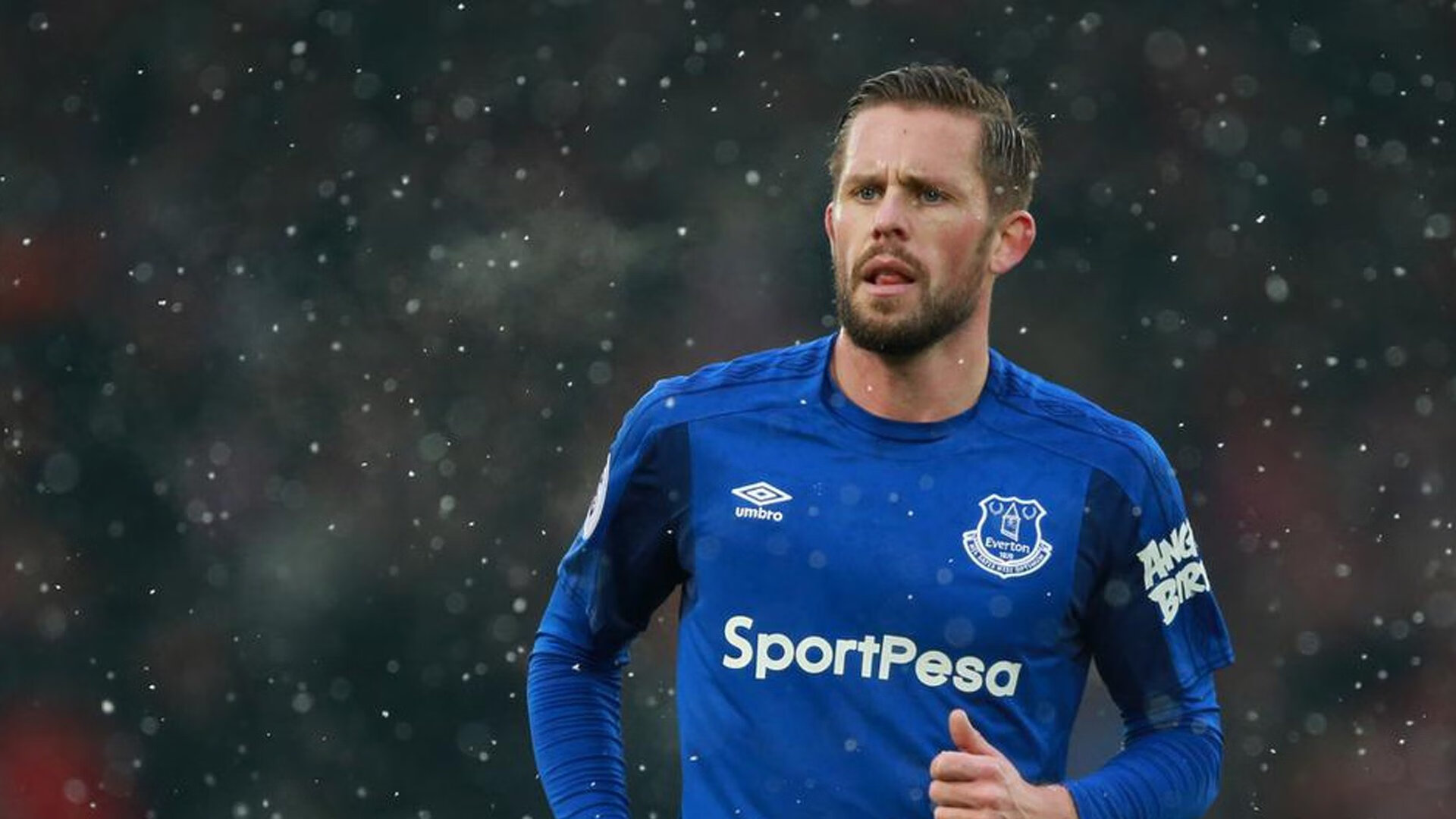 格列兹曼导演逆转好戏，荷兰轻取日本展现欧洲足球智慧