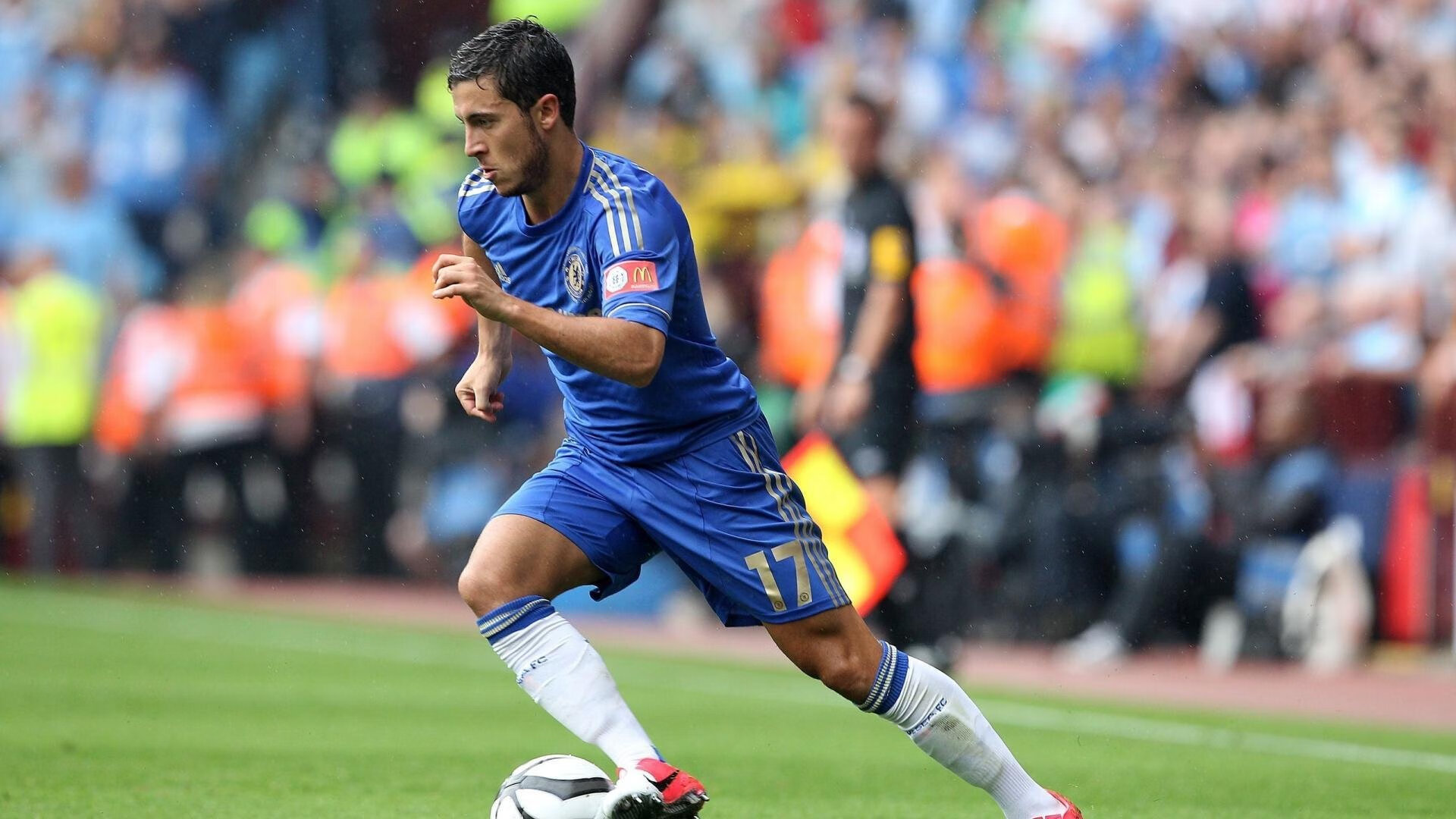 楚阿梅尼破纪录之夜，莱比锡红牛横扫塞维利亚展现统治力